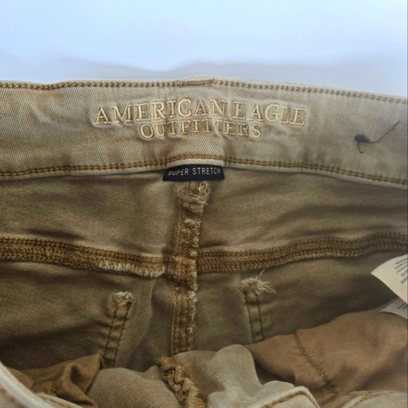 American Eagle Outfitters Light Brown Jean Shorts-Size 6 - Picture 2 of 8